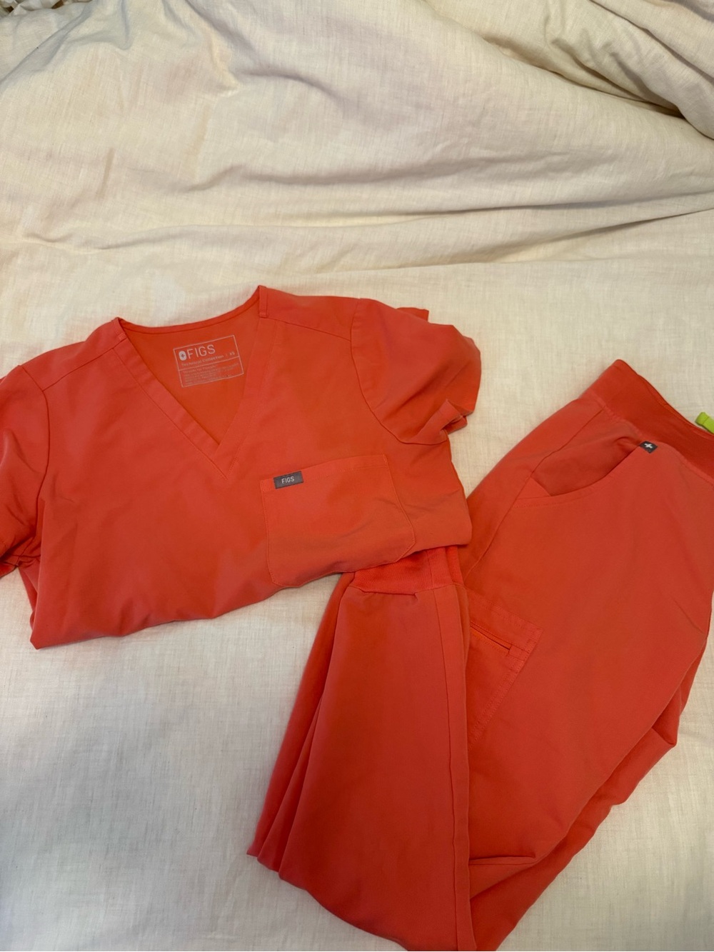 Figs Coral Track Pants & V-Neck Top Set